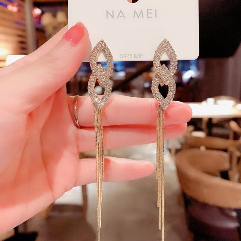 New 18k gold plated diamond earrings - Picture 3 of 3